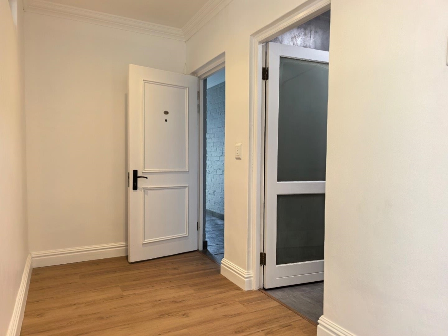 To Let 2 Bedroom Property for Rent in Oranjezicht Western Cape